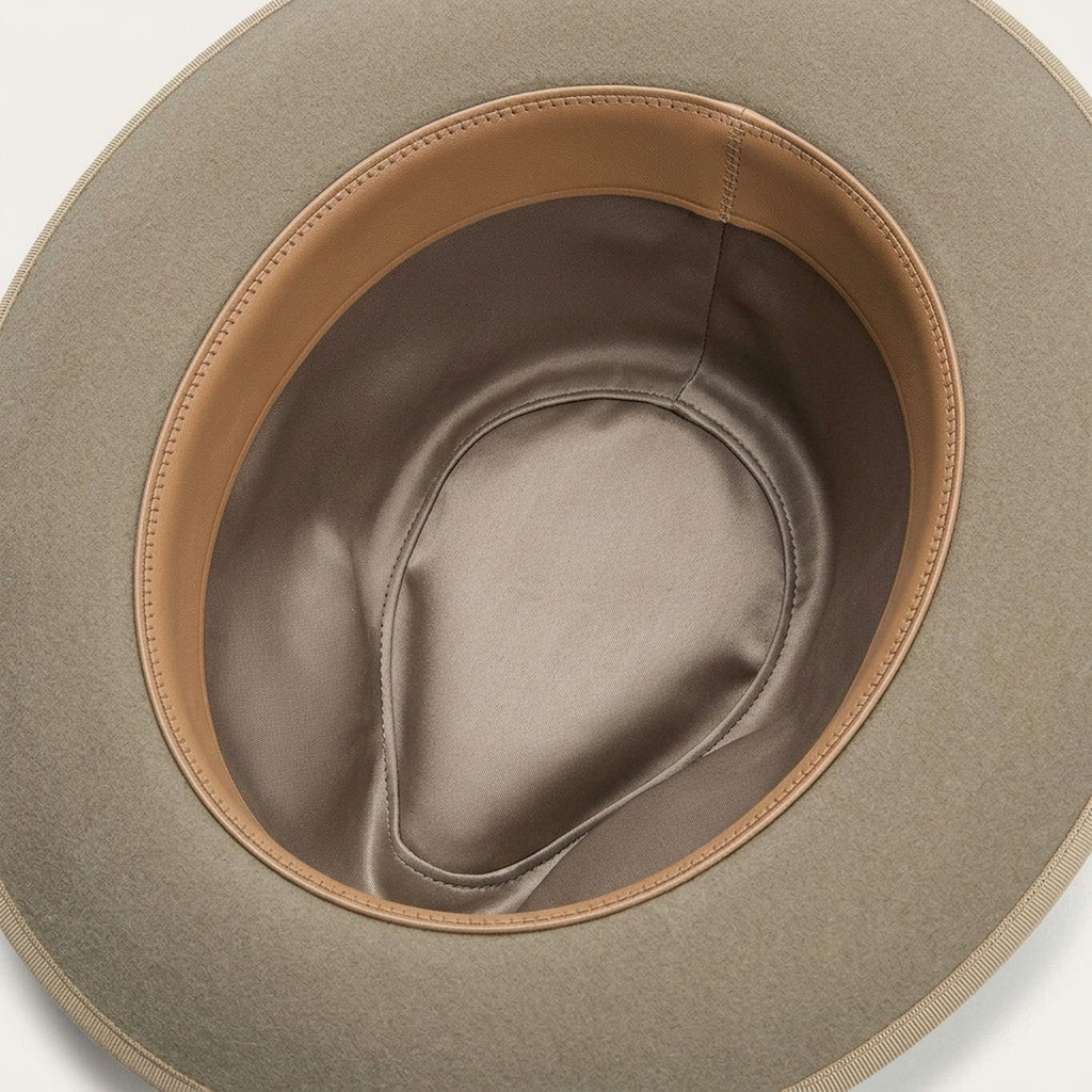 Light Gray Wool Felt Fedora with Grosgrain Band and Buckle